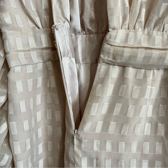 [NWT] REVOLVE House of Harlow Nika Dress in Champagne - Sz XS - Picture 11 of 16